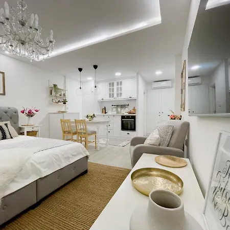 Mvp Lux شقة كراغوييفاك